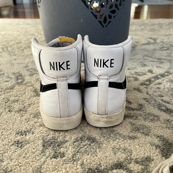 White Nike Blazers - Picture 3 of 6